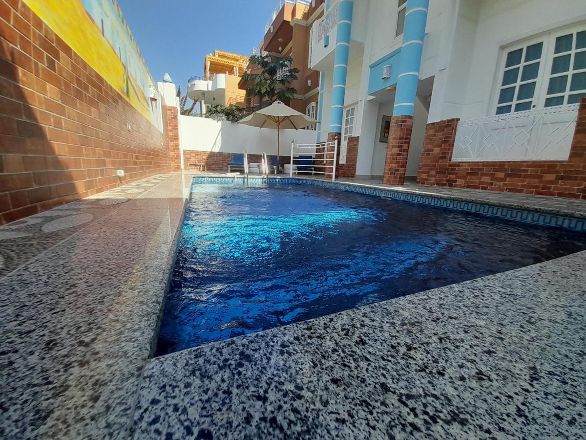 Sunshine House * Luxor