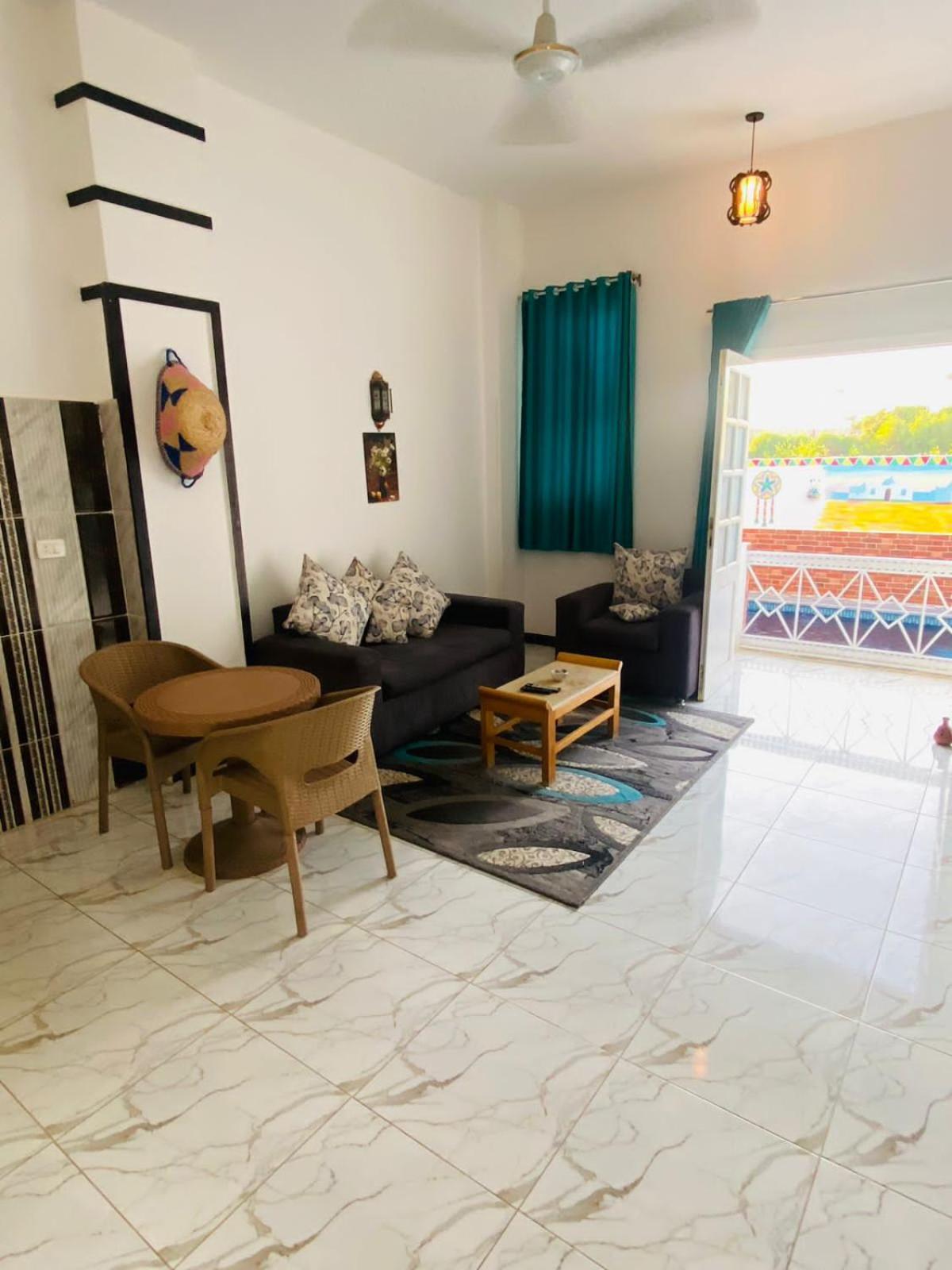 Sunshine House Holiday home *